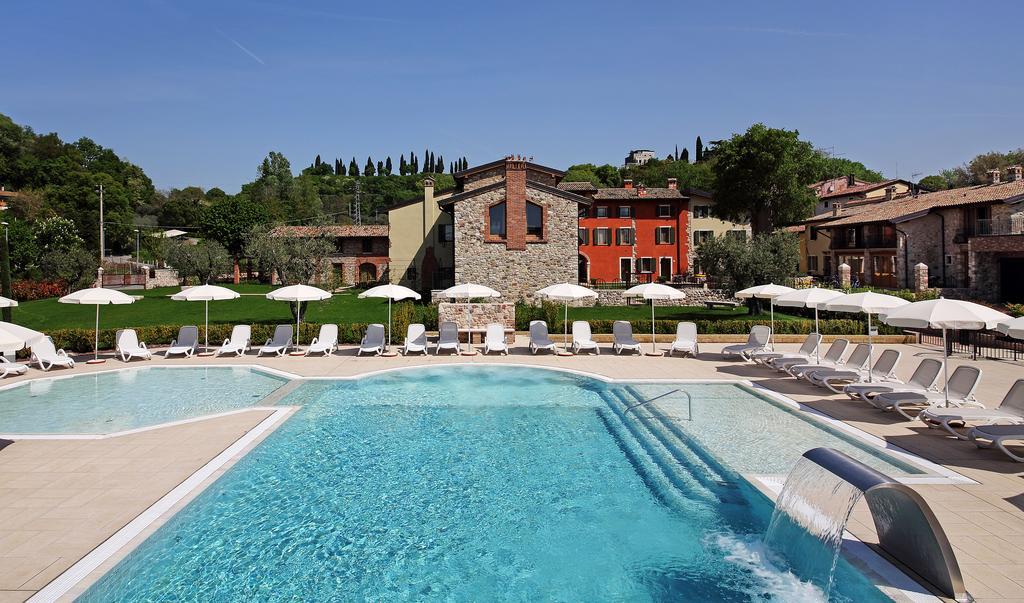 Residence Borgo Mondragon Lazise Eksteriør bilde