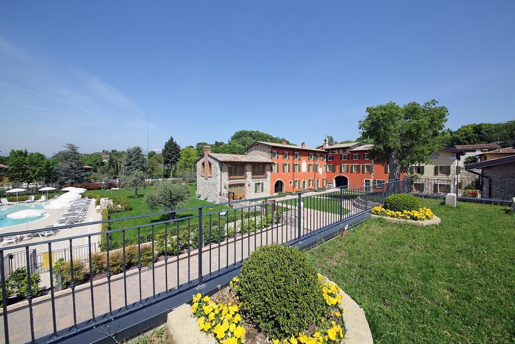 Residence Borgo Mondragon Lazise Eksteriør bilde