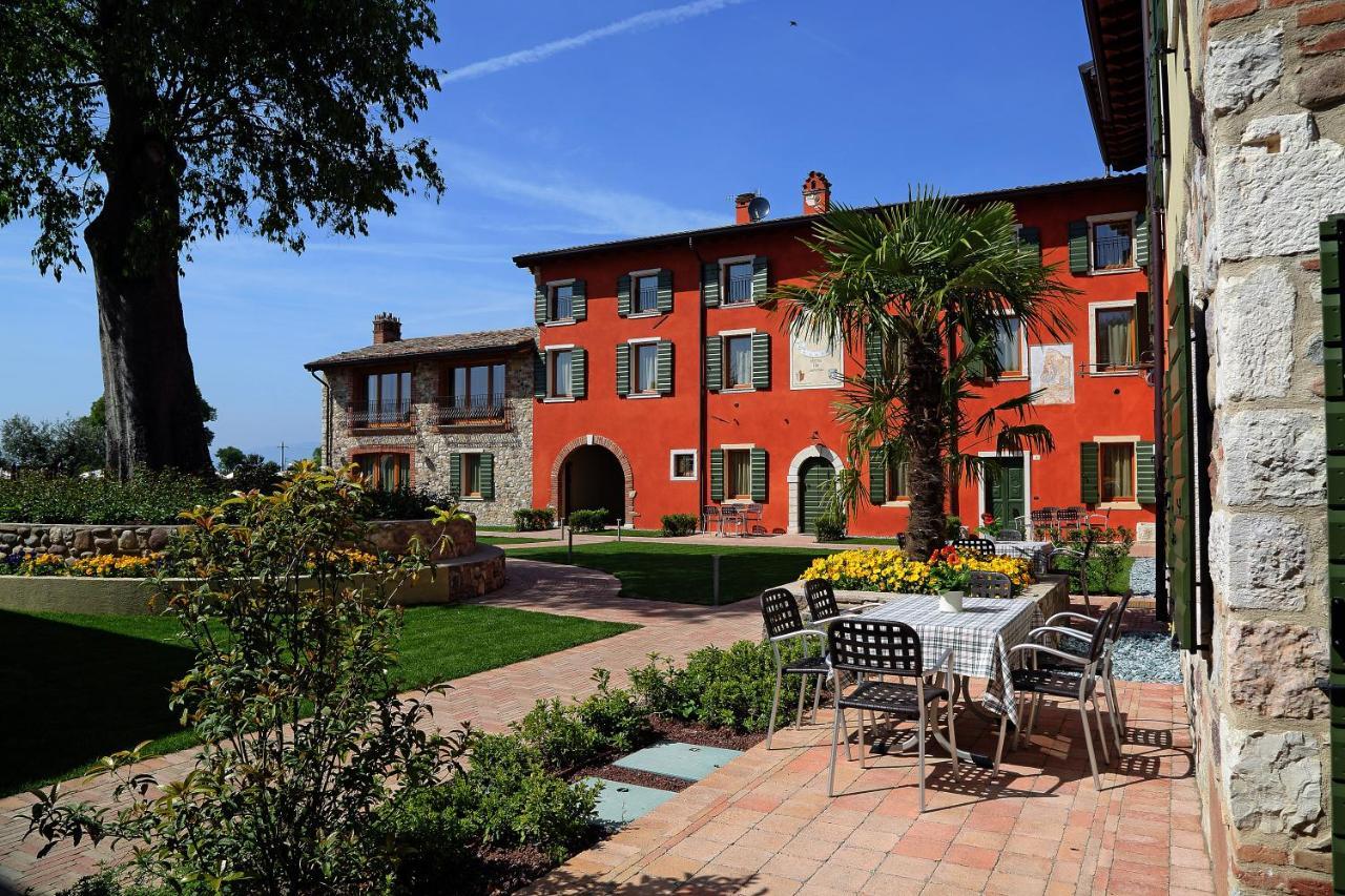 Residence Borgo Mondragon Lazise Eksteriør bilde