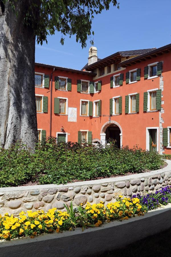 Residence Borgo Mondragon Lazise Eksteriør bilde