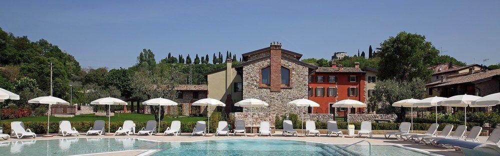 Residence Borgo Mondragon Lazise Eksteriør bilde