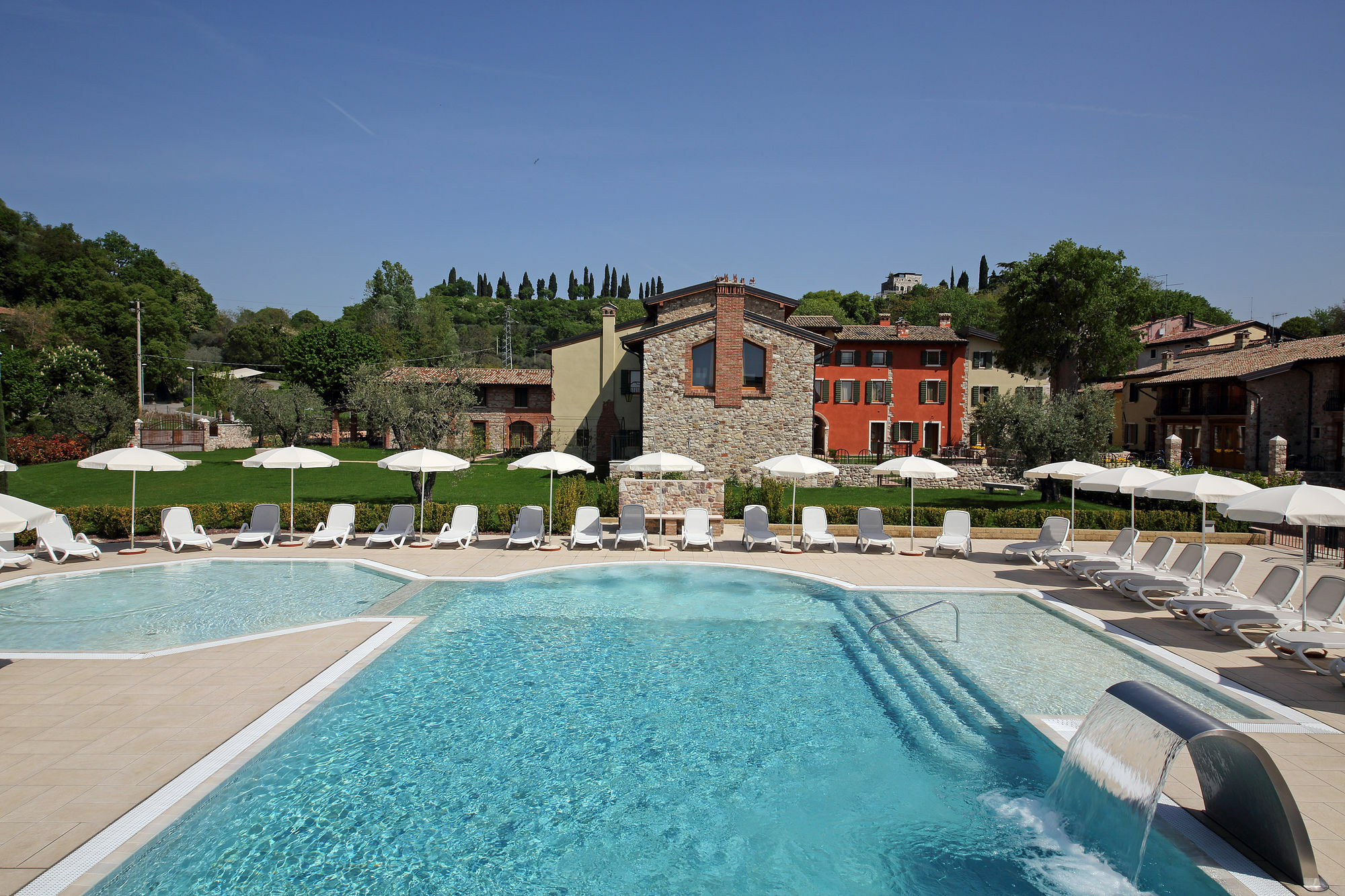 Residence Borgo Mondragon Lazise Eksteriør bilde