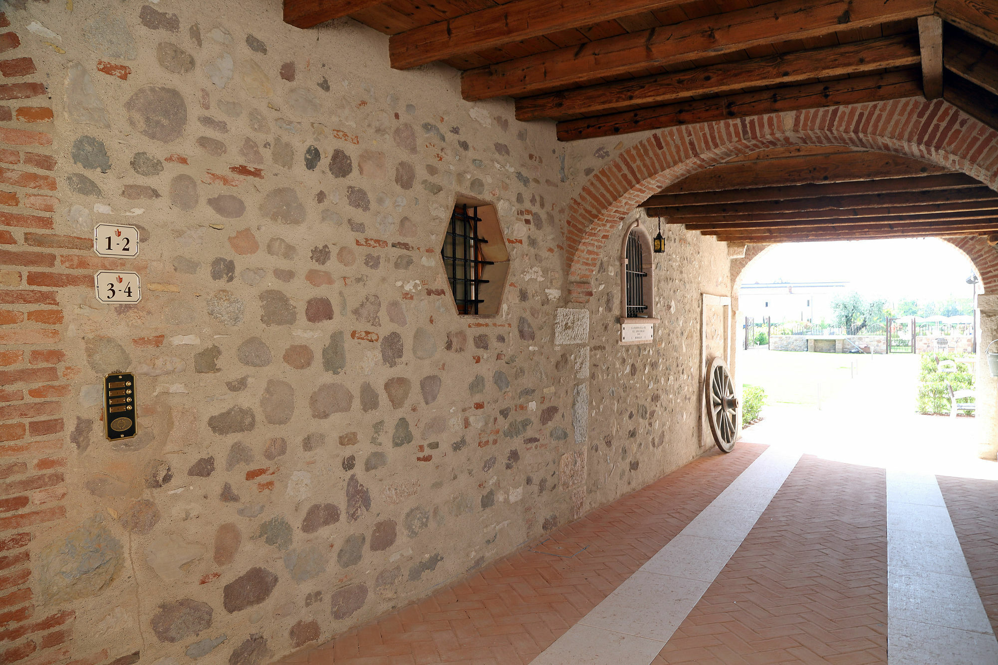 Residence Borgo Mondragon Lazise Eksteriør bilde